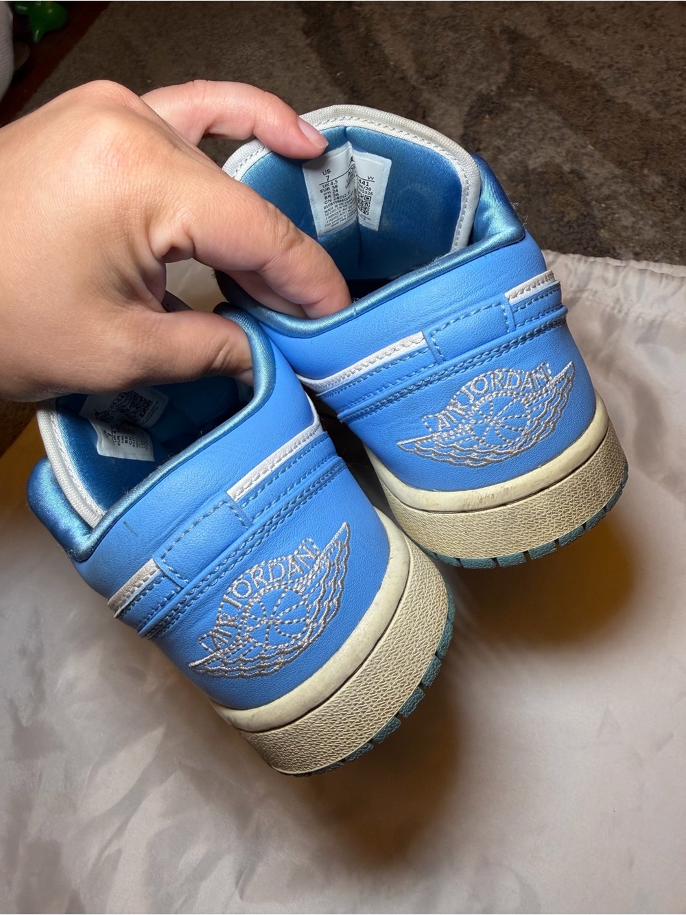 Jordan  Women Low-Top Sneakers in University Blue